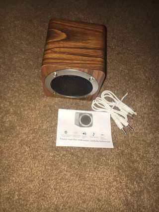 SEVIZ MINI10W 레트로 블루투스 스피커 — 5점을 준 리뷰어가 2020년 9월 올린 사용 사진