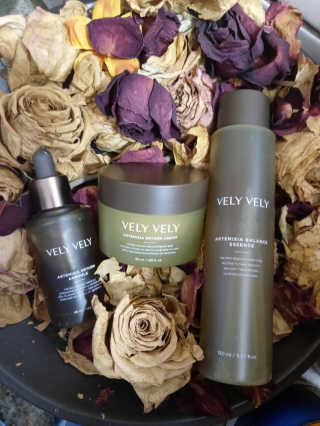 VELY VELY Artemisia Return Cream — 4점을 준 리뷰어가 2021년 4월 올린 사용 사진