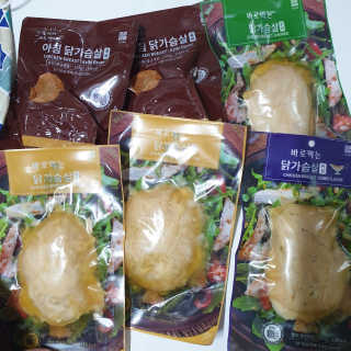 바로 먹는 아침 실온보관 닭가슴살 6종 — 5점을 준 리뷰어가 2020년 10월 올린 사용 사진