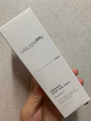 어글리프루프 에센스 스탑디어글리 레드모먼트 에센스 120ml — 5점을 준 리뷰어가 2020년 10월 올린 사용 사진