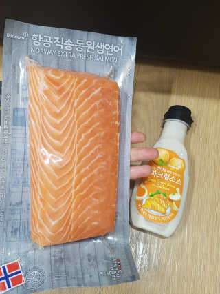 동원산업 항공직송 동원생연어_400g — 4.5점을 준 리뷰어가 2020년 4월 올린 사용 사진