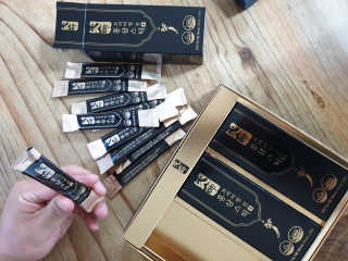 헬스업_천명진프리미엄홍삼스틱_10ml x 30포 — 5점을 준 리뷰어가 2020년 7월 올린 사용 사진