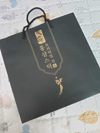 헬스업_천명진프리미엄홍삼스틱_10ml x 30포 — 5점을 준 리뷰어가 2020년 10월 올린 사용 사진