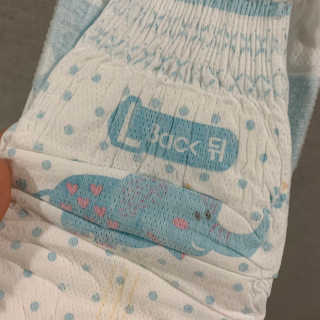 오브맘 밤 프리미엄 아기 기저귀 팬티형 밴드형 — 5점을 준 리뷰어가 2020년 12월 올린 사용 사진