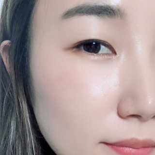 [블랙루즈] 크리스탈 하트 락 섀도우 4종 중 택1 — 5점을 준 리뷰어가 2020년 9월 올린 사용 사진