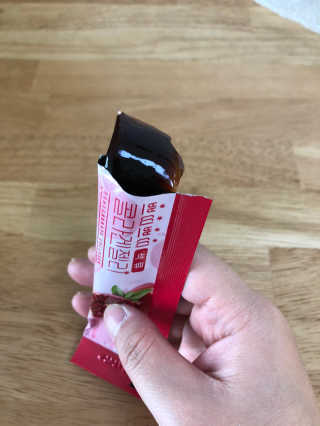 헬스업_쁘띠쁘띠석류콜라겐젤리_20g x 14포 — 3점을 준 리뷰어가 2020년 10월 올린 사용 사진