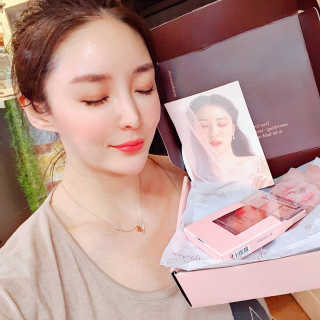 데이지크 SS컬렉션 로즈페탈 섀도우 팔레트 — 5점을 준 리뷰어가 2020년 4월 올린 사용 사진