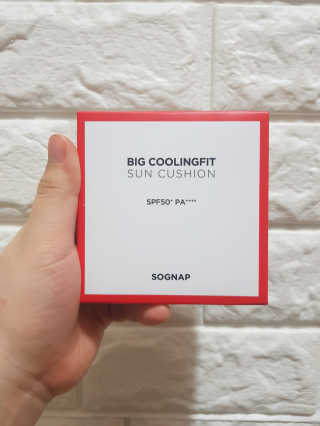 [소그냅] 빅 쿨링핏 썬쿠션 SPF 50+PA++++ — 5점을 준 리뷰어가 2020년 4월 올린 사용 사진
