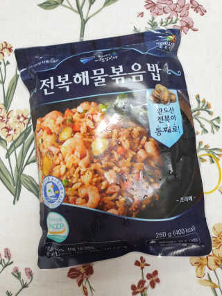 바다는다웰빙이다 전복해물볶음밥/전복김치볶음밥 250g-4봉지 — 5점을 준 리뷰어가 2020년 7월 올린 사용 사진