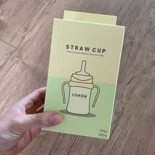 유비맘 샘방지 PPSU 빨대컵_컬러 랜덤 발송 — 5점을 준 리뷰어가 2020년 6월 올린 사용 사진
