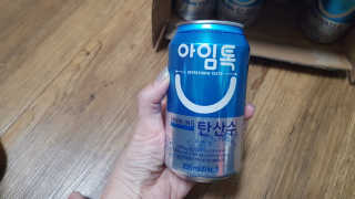 일화 아임톡 탄산수 355ml X 24캔 — 4점을 준 리뷰어가 2020년 4월 올린 사용 사진