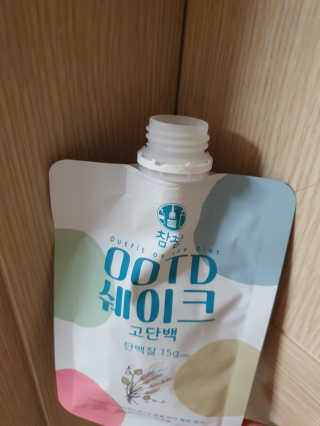 [꾸콤] 참참 OOTD쉐이크 고단백 일주일세트 50g x 5 — 5점을 준 리뷰어가 2020년 11월 올린 사용 사진
