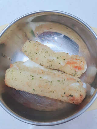 가치식탁 리얼치즈스틱, 리얼크림치즈볼 — 5점을 준 리뷰어가 2020년 5월 올린 사용 사진