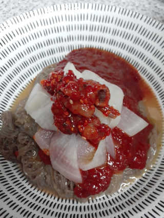 [해주냉면] 신천맛집 매운 비빔냉면 2인분 + 무절임 — 5점을 준 리뷰어가 2020년 5월 올린 사용 사진
