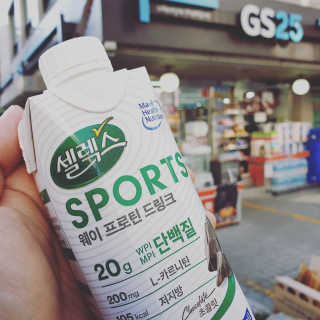 셀렉스스포츠 셀렉스 스포츠 드링크 초콜릿 _ 330ml x 12팩 — 5점을 준 리뷰어가 2020년 11월 올린 사용 사진