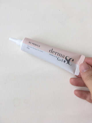 derma SC-Gel 더마에스씨 겔 20g — 5점을 준 리뷰어가 2020년 4월 올린 사용 사진