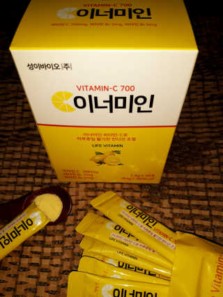 이너미인 VITAMIN-C 700 — 5점을 준 리뷰어가 2020년 10월 올린 사용 사진