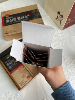 서울약사신협_투데이홍삼정플러스스틱_10g x 30포 — 5점을 준 리뷰어가 2020년 11월 올린 사용 사진
