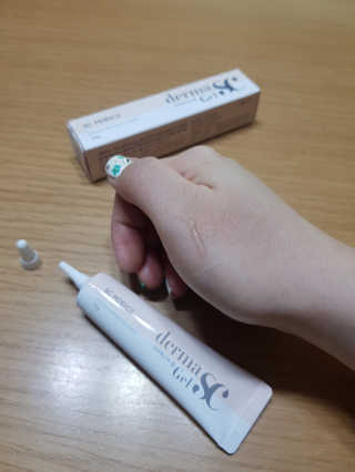 derma SC-Gel 더마에스씨 겔 20g — 5점을 준 리뷰어가 2020년 4월 올린 사용 사진