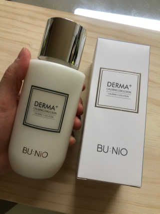 뷰니오 더마플러스 카밍 에멀전200ml — 5점을 준 리뷰어가 2020년 12월 올린 사용 사진