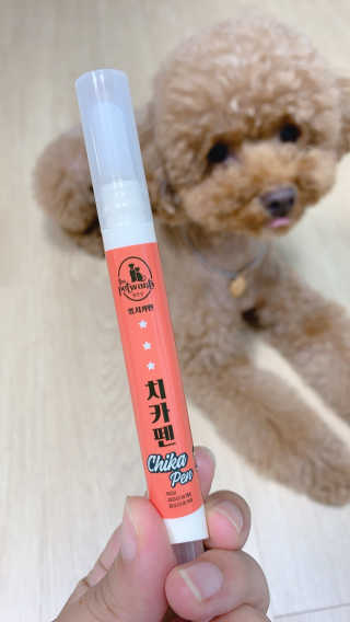 더펫원츠 [5초양치] 멍.치카펜 or 냥.치카펜 or 치카오일펜 — 5점을 준 리뷰어가 2020년 8월 올린 사용 사진