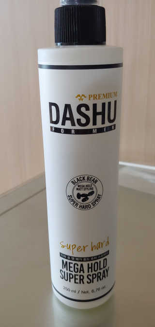 다슈코리아 다슈 포 맨 프리미엄 메가 홀드 슈퍼 스프레이 250ml — 4점을 준 리뷰어가 2020년 7월 올린 사용 사진