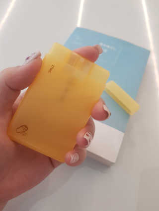 콜린스 [a Card] 에이카드 휴대용 손소독제 3종 — 5점을 준 리뷰어가 2020년 10월 올린 사용 사진