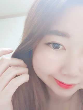 [블랙루즈] 크리스탈 하트 락 섀도우 4종 중 택1 — 5점을 준 리뷰어가 2020년 9월 올린 사용 사진
