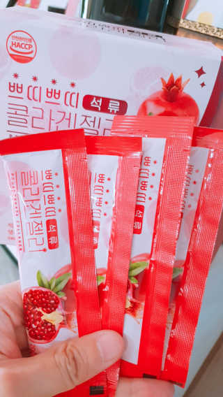 헬스업_쁘띠쁘띠석류콜라겐젤리_20g x 14포 — 5점을 준 리뷰어가 2020년 9월 올린 사용 사진
