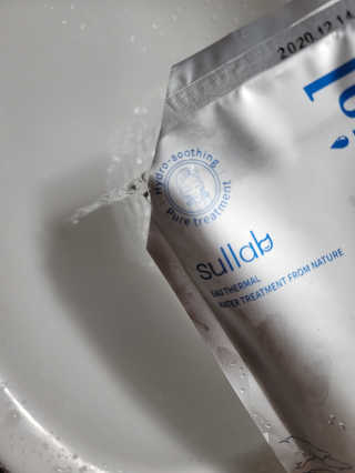 [설랩] 클렌징워터 세안수 500ml x 6팩 — 3점을 준 리뷰어가 2020년 9월 올린 사용 사진