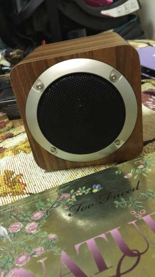SEVIZ MINI10W 레트로 블루투스 스피커 — 5점을 준 리뷰어가 2020년 10월 올린 사용 사진