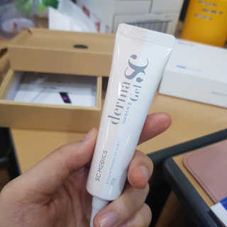 derma SC-Gel 더마에스씨 겔 20g — 5점을 준 리뷰어가 2020년 5월 올린 사용 사진