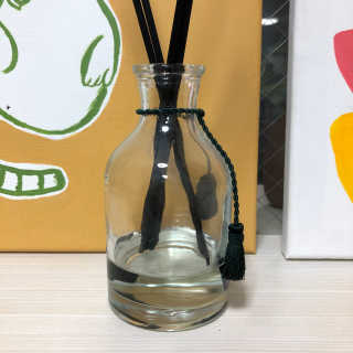 레나스 프리미엄 아로마 디퓨저 200ml  [1SET] — 4.5점을 준 리뷰어가 2020년 9월 올린 사용 사진