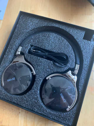 SEVIZ Bluetooth Headphones 10 3color — 5점을 준 리뷰어가 2020년 7월 올린 사용 사진