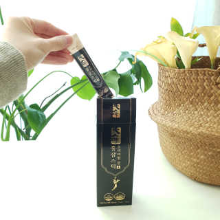 헬스업_천명진프리미엄홍삼스틱_10ml x 30포 — 5점을 준 리뷰어가 2020년 12월 올린 사용 사진