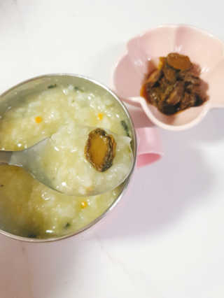 바다는다웰빙이다 완도사랑 전복죽 250g - 2팩 + 전복장조림 2팩 — 4점을 준 리뷰어가 2020년 9월 올린 사용 사진