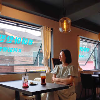 [블랙피라미드] 아메리카노 + 음료1잔 + 디저트1개 — 5점을 준 리뷰어가 2020년 5월 올린 사용 사진