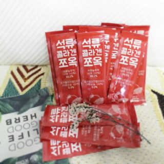 조은약초 석류콜라겐 석류즙 석류쪼옥 젤리 스틱 15포 x 20g — 4.5점을 준 리뷰어가 2020년 8월 올린 사용 사진