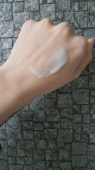 뷰니오 더마플러스 카밍 에멀전200ml — 4점을 준 리뷰어가 2020년 12월 올린 사용 사진
