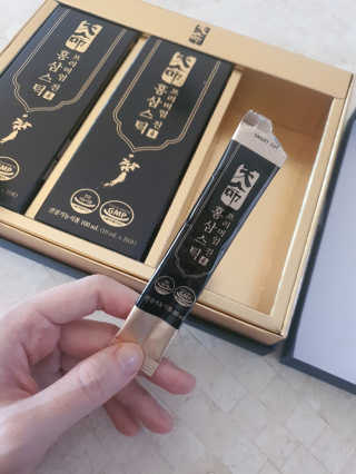 헬스업_천명진프리미엄홍삼스틱_10ml x 30포 — 5점을 준 리뷰어가 2020년 12월 올린 사용 사진