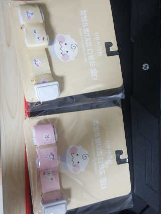 유비맘 젖병 빨대컵 다용도 홀더 1+1 _ 컬러 랜덤 발송 — 5점을 준 리뷰어가 2020년 11월 올린 사용 사진