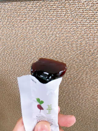 유유네이처 머빈스 젤리 레드비트 콜라겐 — 2점을 준 리뷰어가 2020년 6월 올린 사용 사진