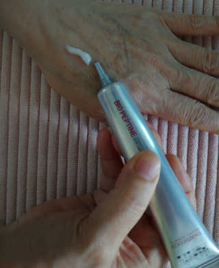 스와니코코 펩타이드 아이크림 튜브형 20ml — 5점을 준 리뷰어가 2020년 9월 올린 사용 사진
