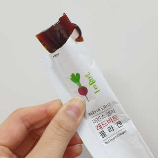 유유네이처 머빈스 젤리 레드비트 콜라겐 — 5점을 준 리뷰어가 2020년 4월 올린 사용 사진