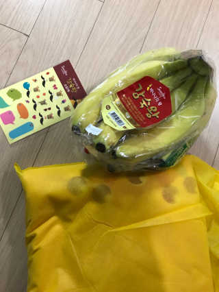 [스미후루] 감숙왕 바나나 1팩 1.3kg + 담요 + 스티커 — 4점을 준 리뷰어가 2020년 10월 올린 사용 사진