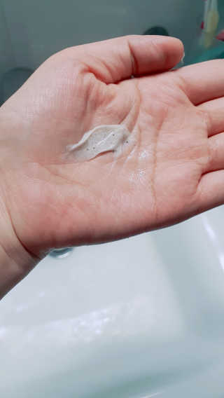 [후르디아] 피지 많은 피부엔- 청포도 스크럽 클렌징폼 — 5점을 준 리뷰어가 2020년 5월 올린 사용 사진