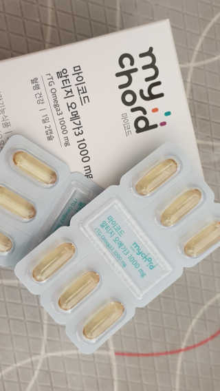 JW중외제약 마이코드 알티지 오메가3 1000 mg — 5점을 준 리뷰어가 2020년 7월 올린 사용 사진