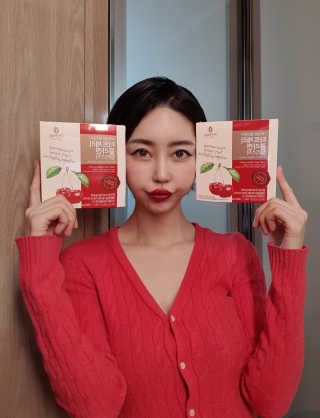 자연에온 가득담은 몽모랑시 타트체리 콜라겐 젤리스틱 — 5점을 준 리뷰어가 2020년 12월 올린 사용 사진