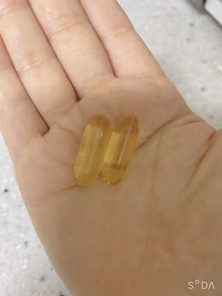 JW중외제약 마이코드 알티지 오메가3 1000 mg — 5점을 준 리뷰어가 2020년 9월 올린 사용 사진