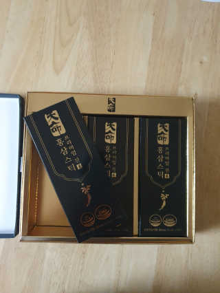 헬스업_천명진프리미엄홍삼스틱_10ml x 30포 — 5점을 준 리뷰어가 2020년 10월 올린 사용 사진